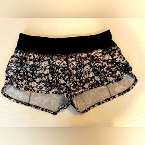 Lululemon speed up shorts. Size 4, 2.5 inch inseam.
